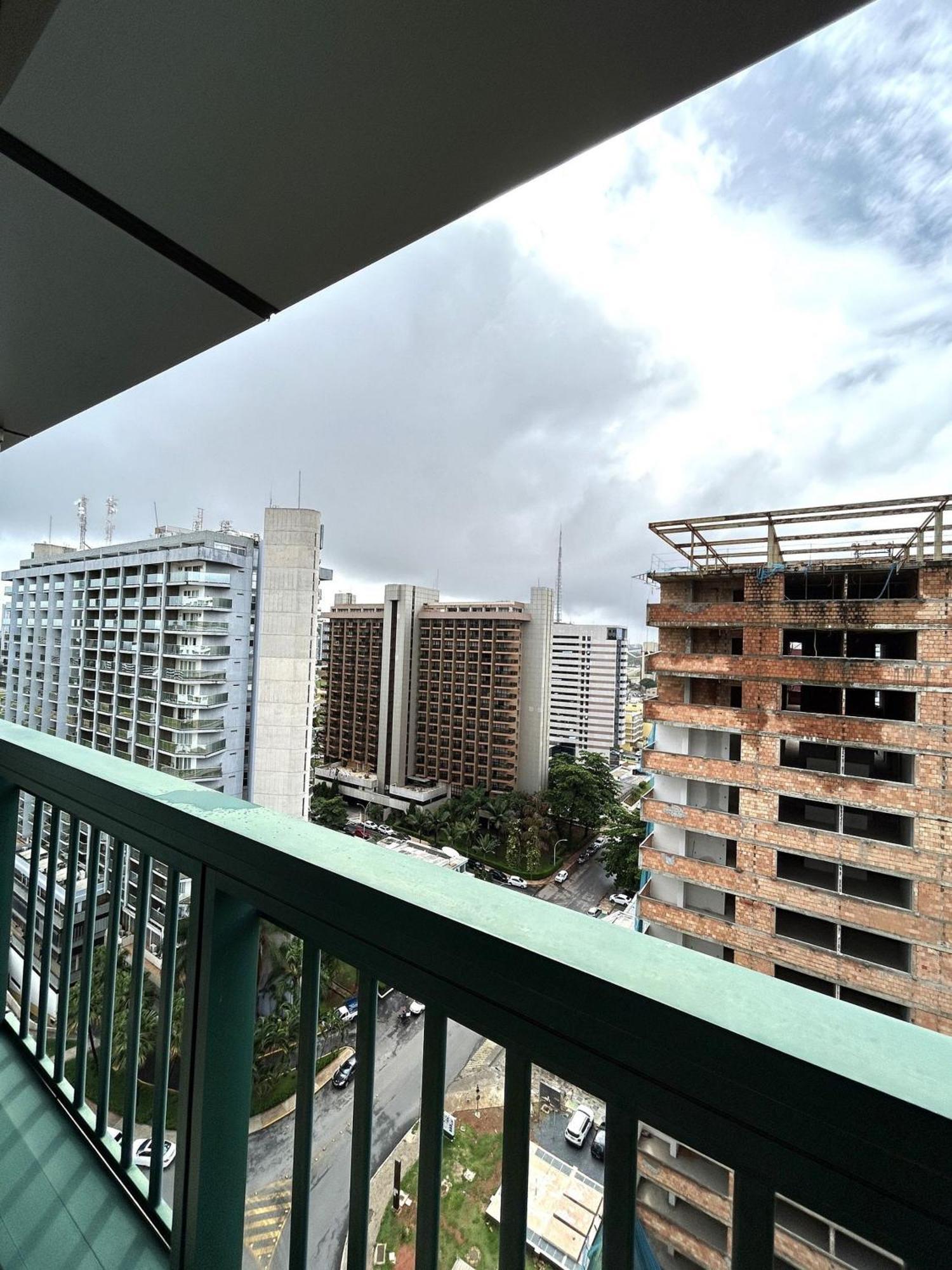 F1611 Em Asa Norte Brasilia